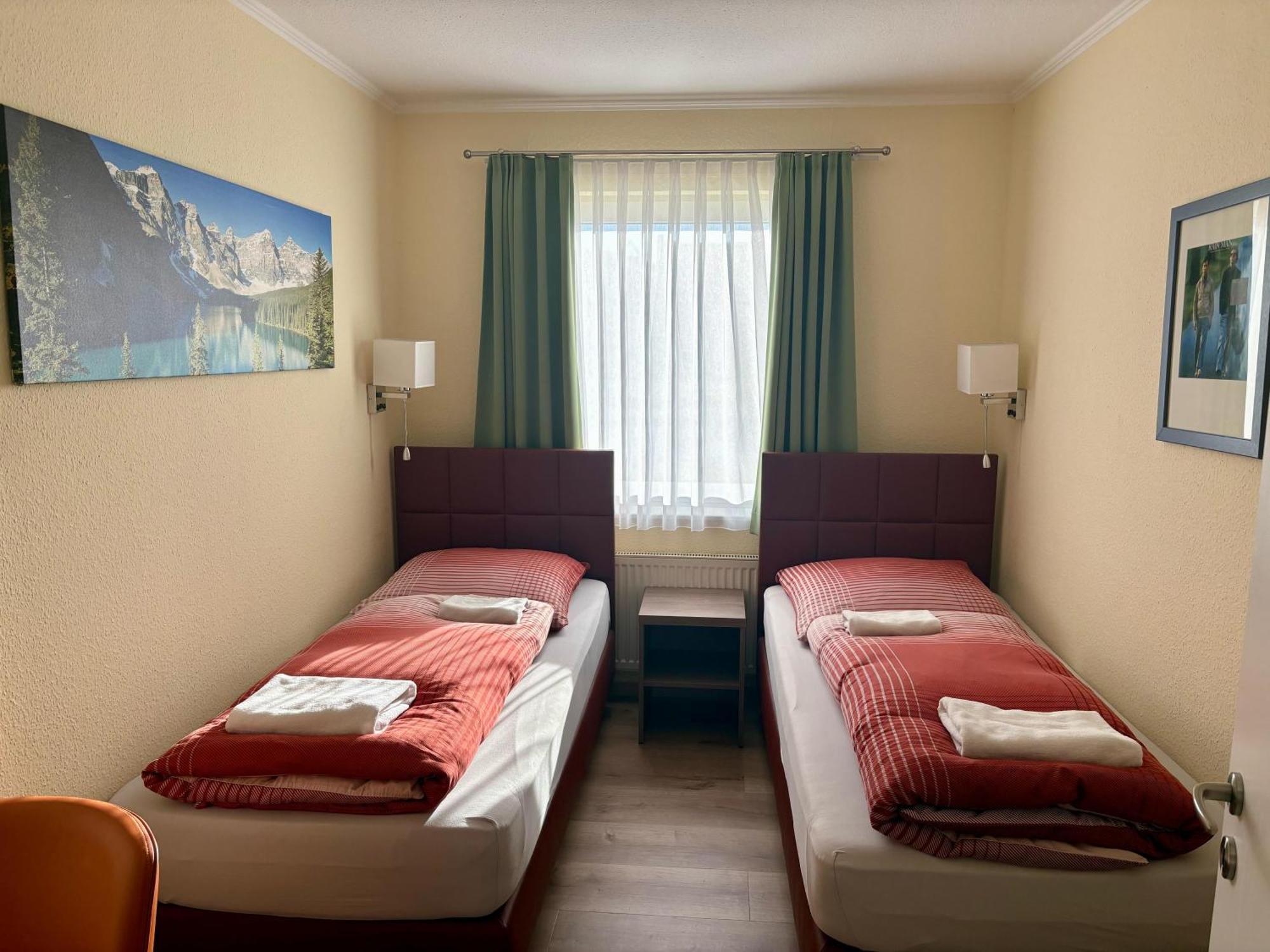 Ellen Hotel Харисле Екстериор снимка