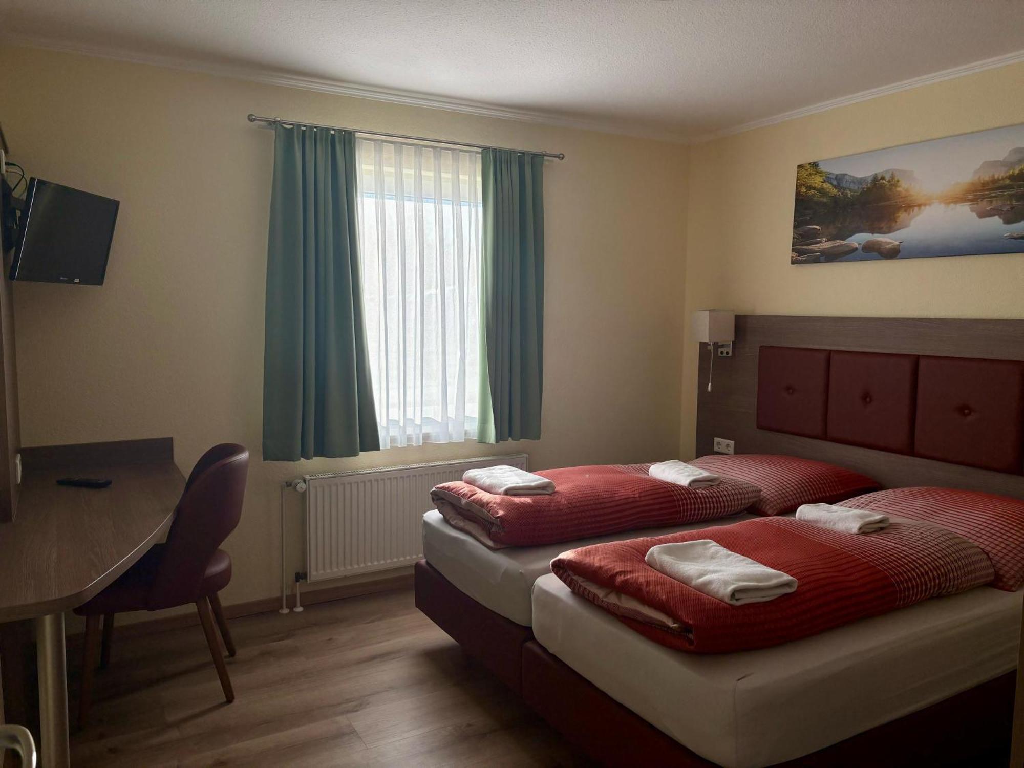 Ellen Hotel Харисле Екстериор снимка