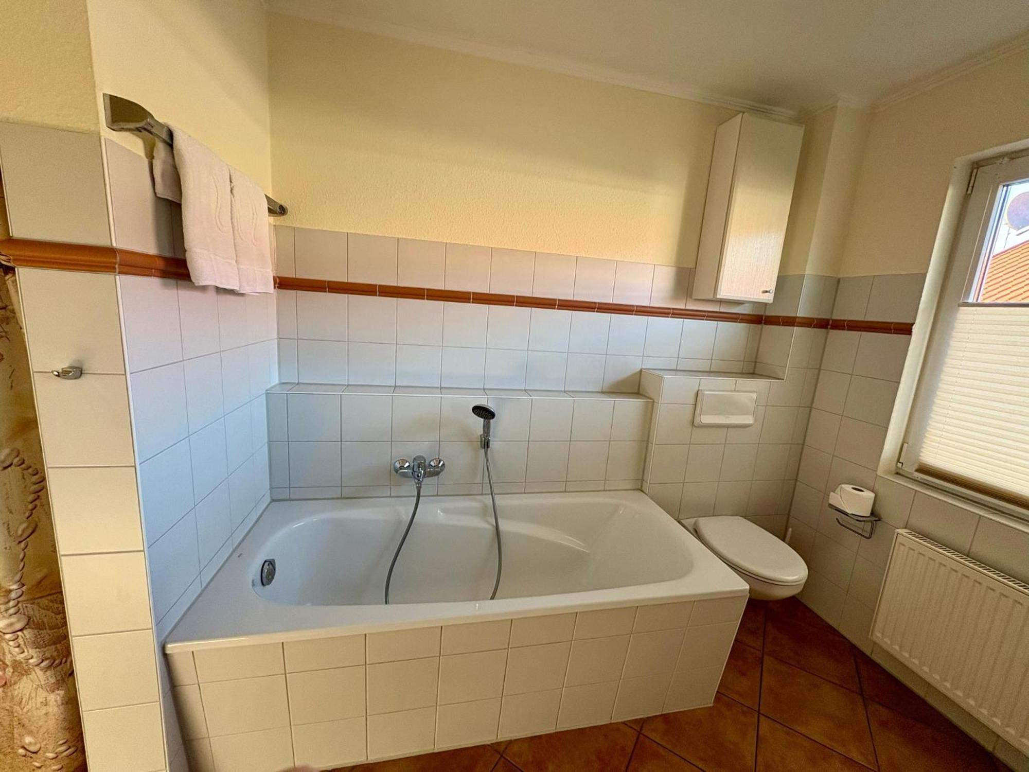 Ellen Hotel Харисле Екстериор снимка