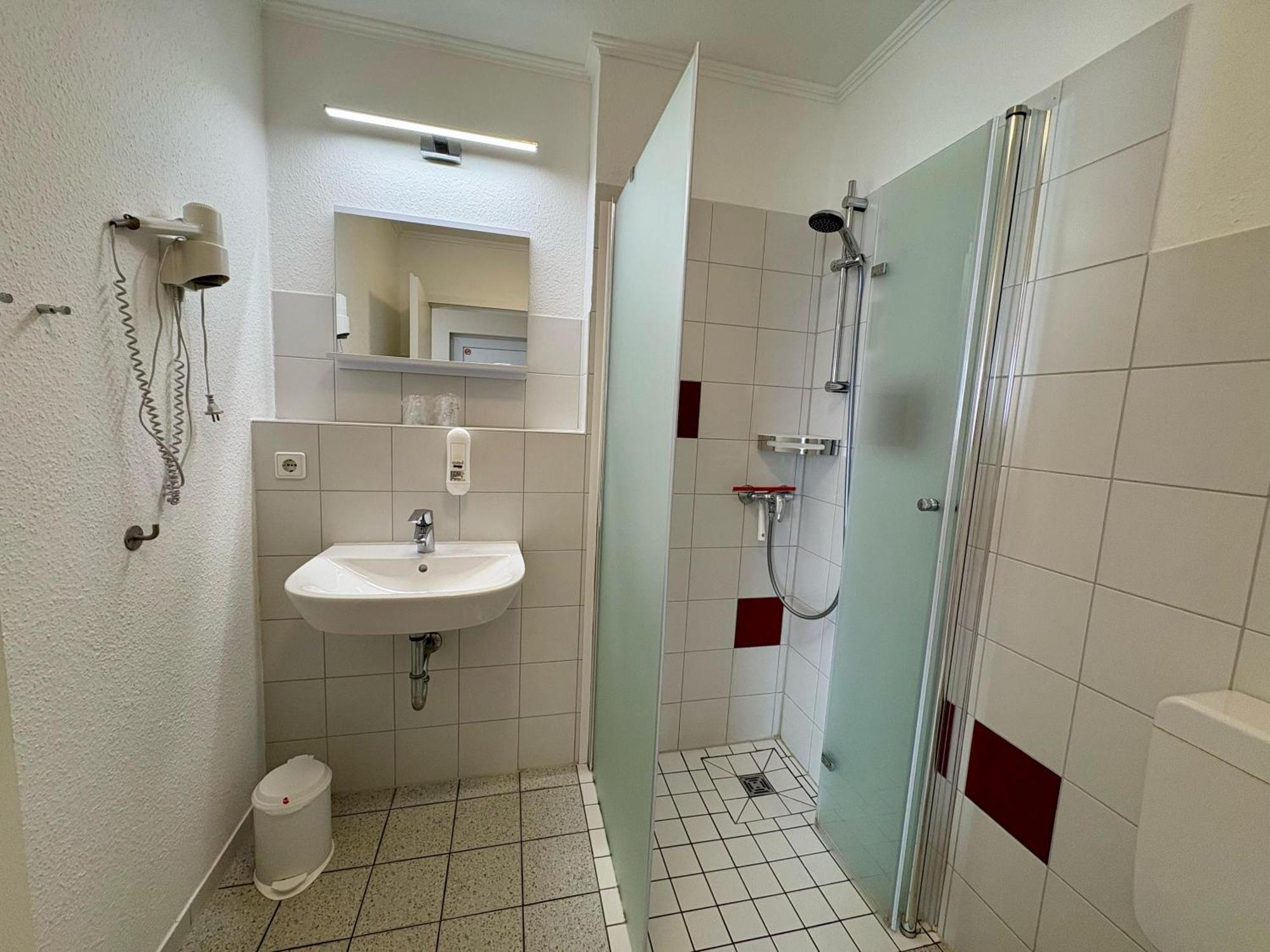 Ellen Hotel Харисле Екстериор снимка