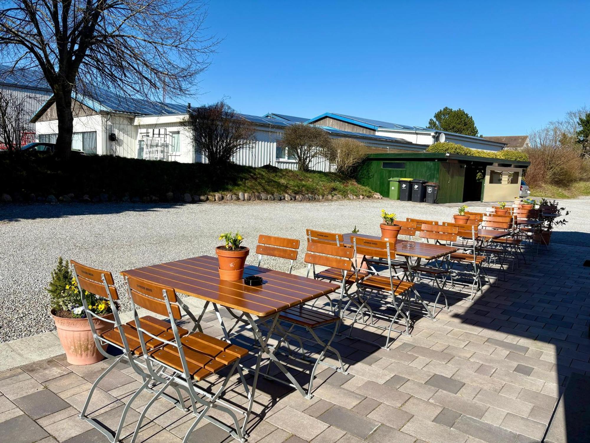 Ellen Hotel Харисле Екстериор снимка