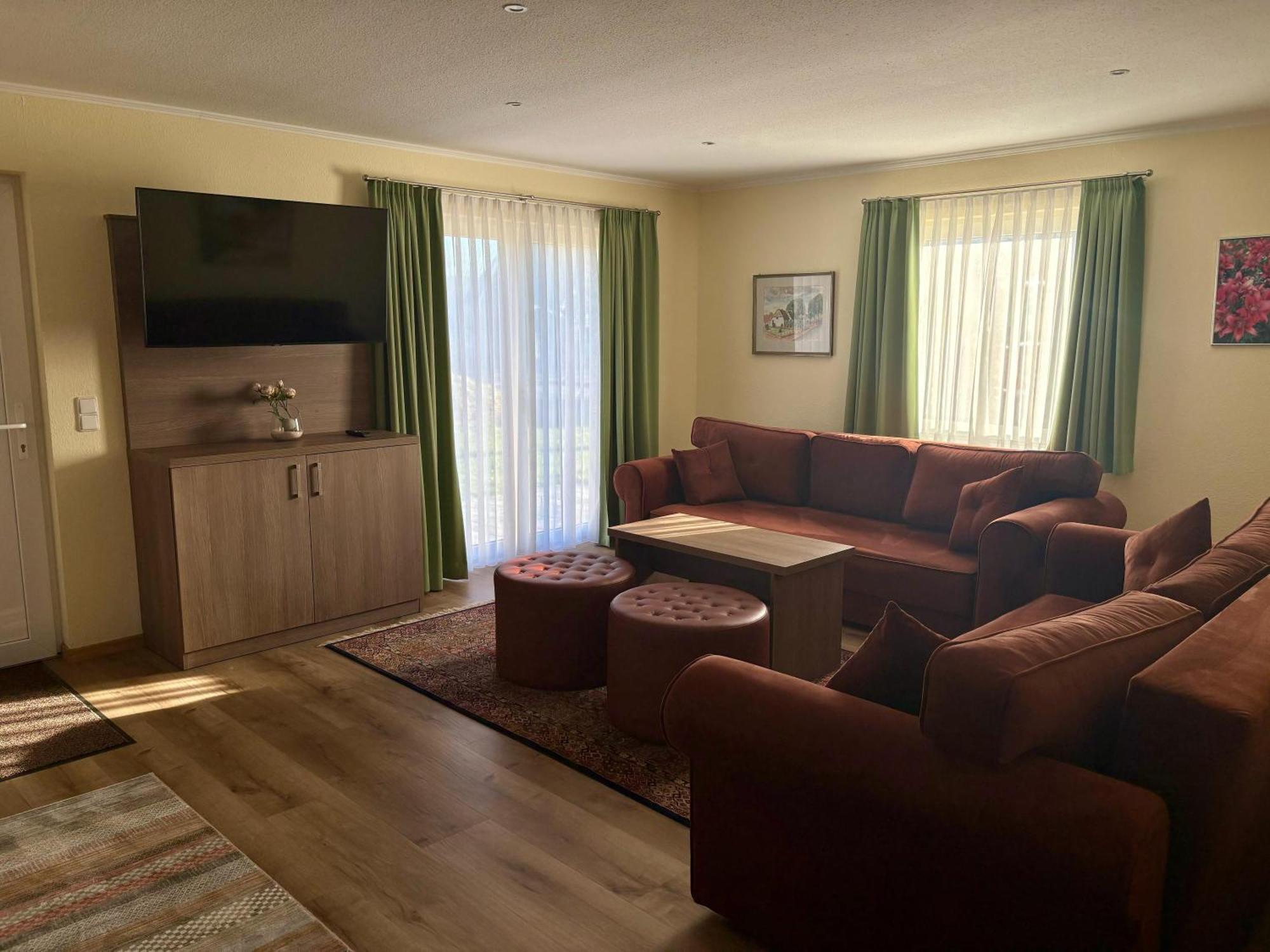 Ellen Hotel Харисле Екстериор снимка
